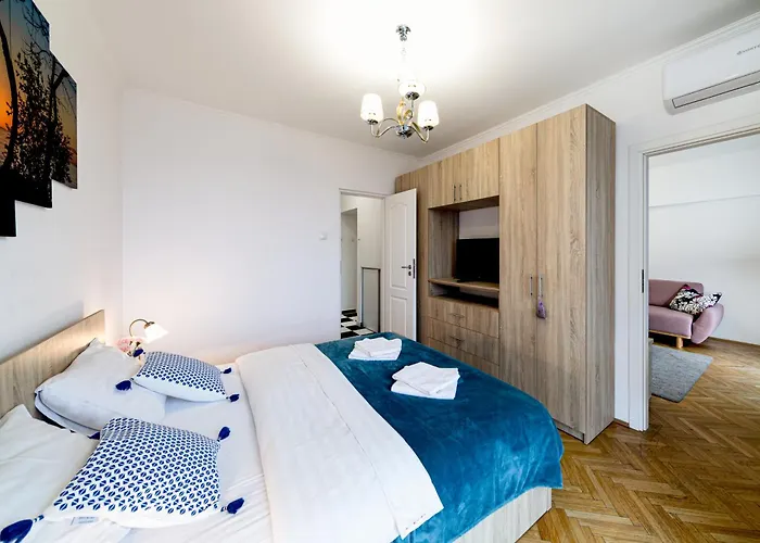 2rooms Atheneum * Bucharest