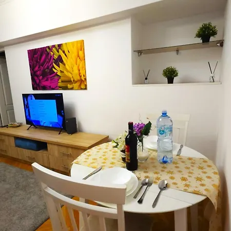 2rooms Atheneum Boekarest